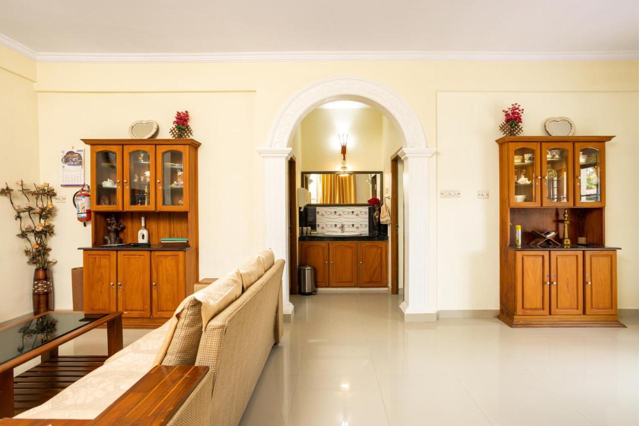 Paradise Inn Kochi Bagian luar foto
