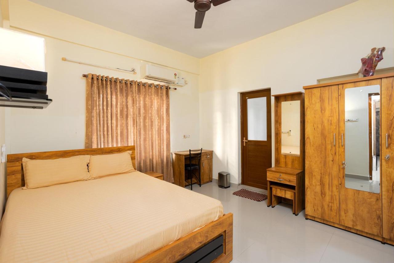 Paradise Inn Kochi Bagian luar foto